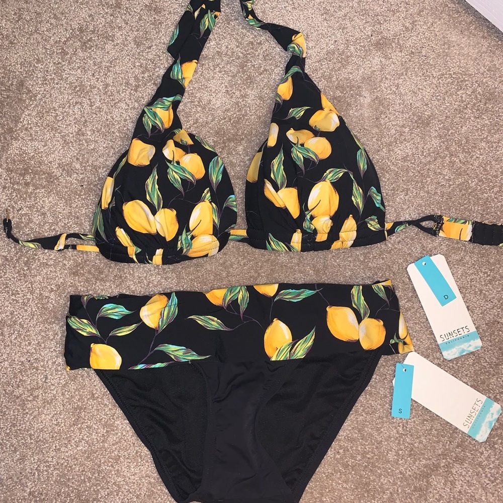 Lemon bikini